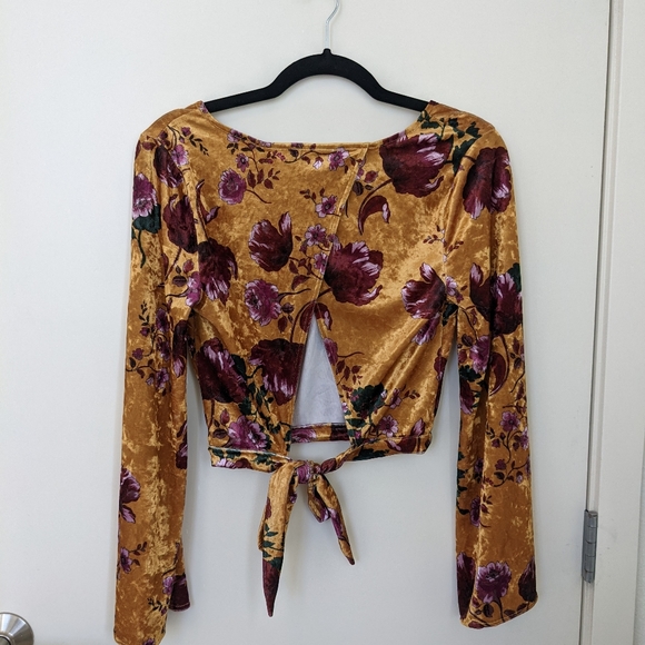 Golden Floral Velvet Tie Back Shirt - Picture 3 of 3